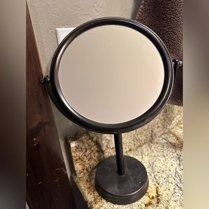 Makeup mirror